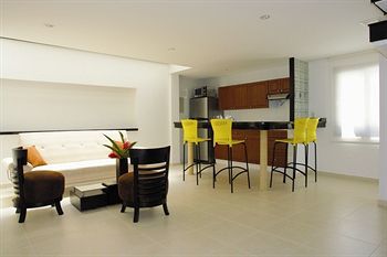 Villa Santorini *
